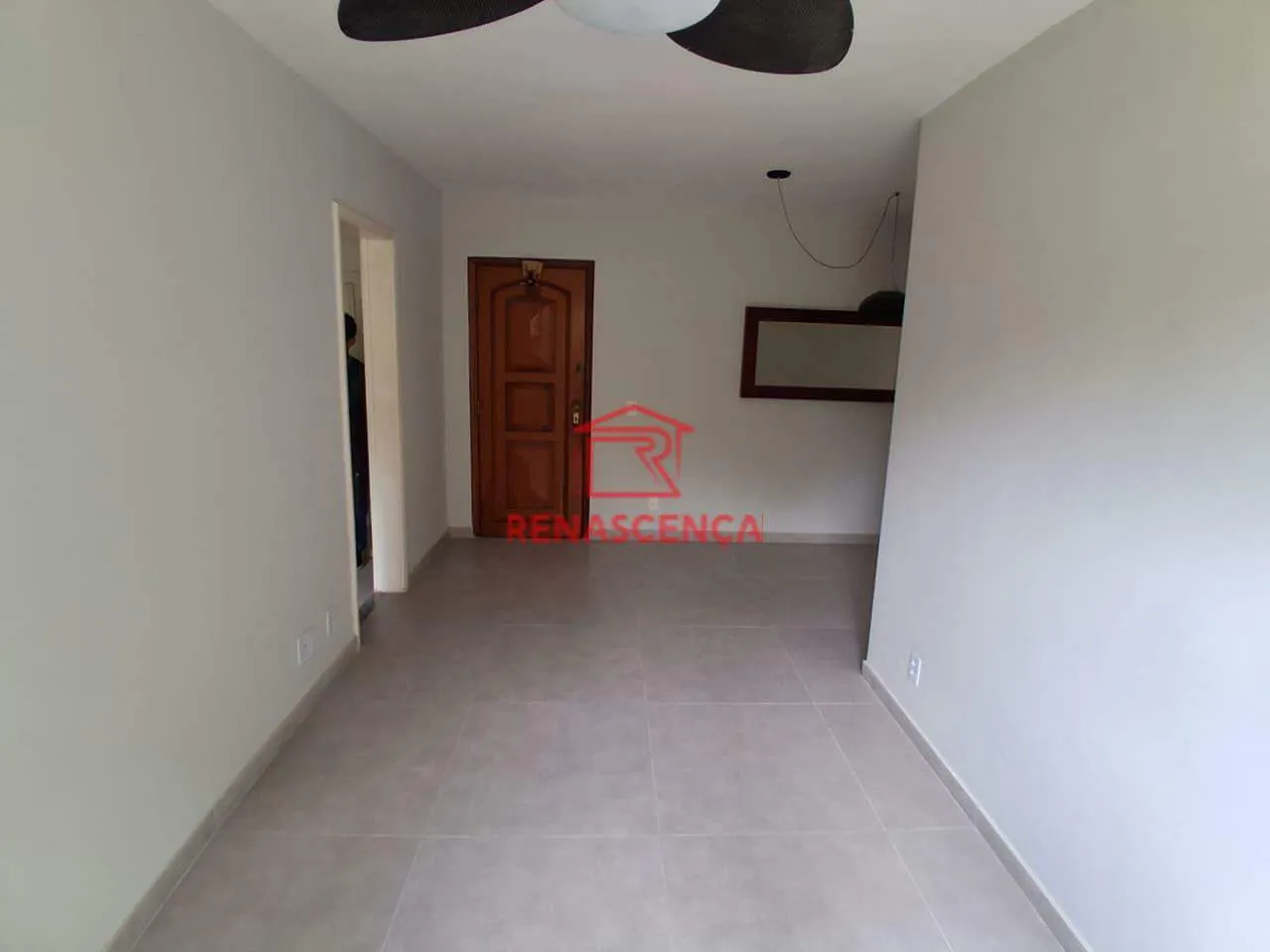 2-bedroom apartment with no parking, 1 bathroom — photo 9