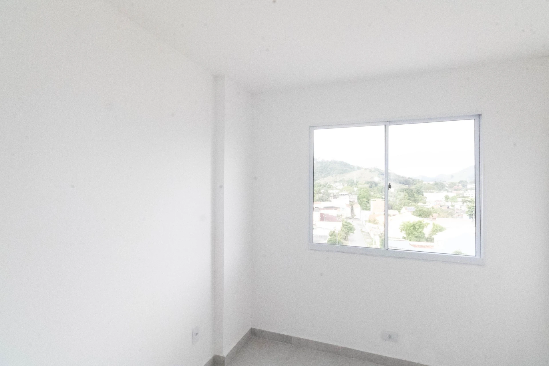 2-bedroom apartment in a building with a gym — photo 27