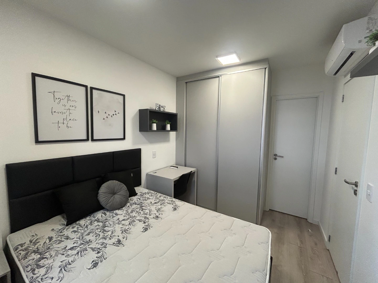 Apartamento de 1 dormitório com cozinha americana integrada — photo 11