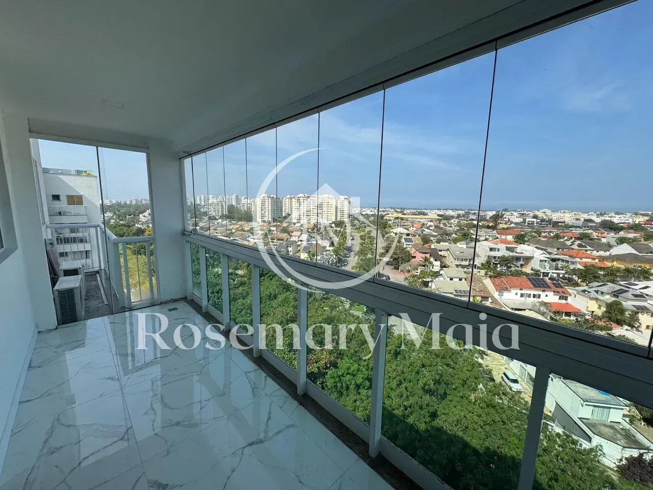 Duplex penthouse with 4 bedrooms and city view — photo 6