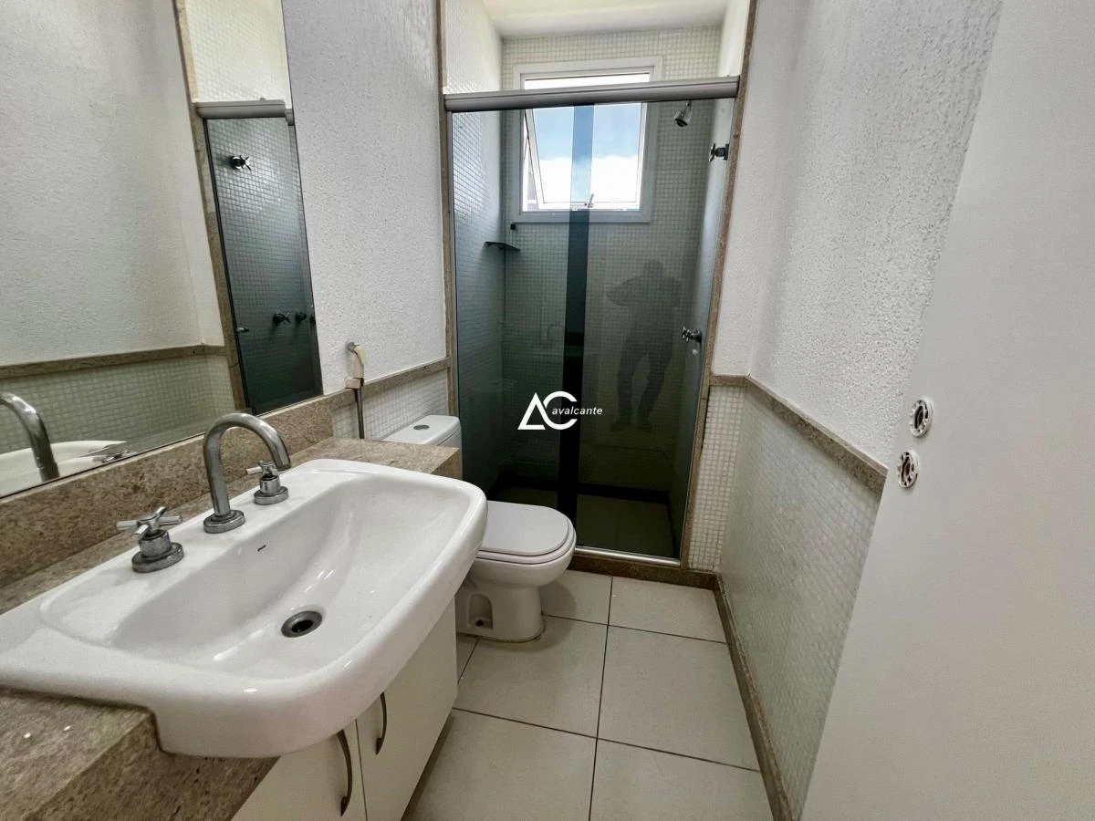Casa de aluguel com 4 suítes e 270 m² — photo 14