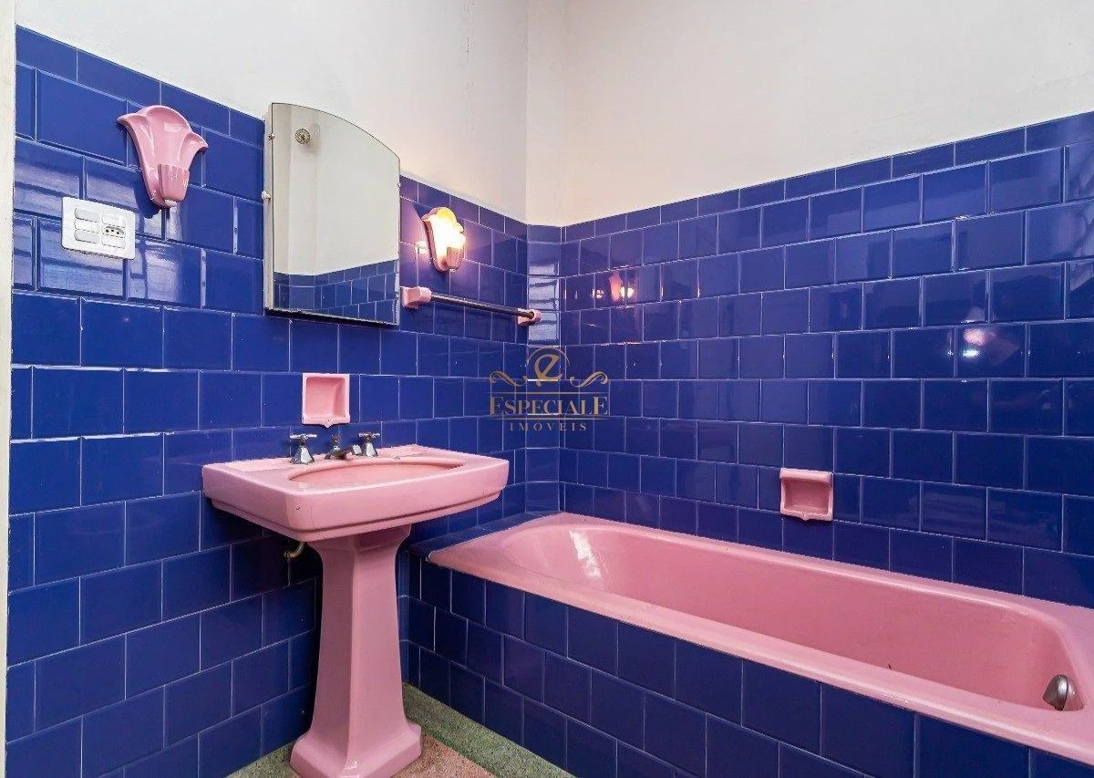 Bañera y 3 dormitorios: casa de 145 m² — photo 36