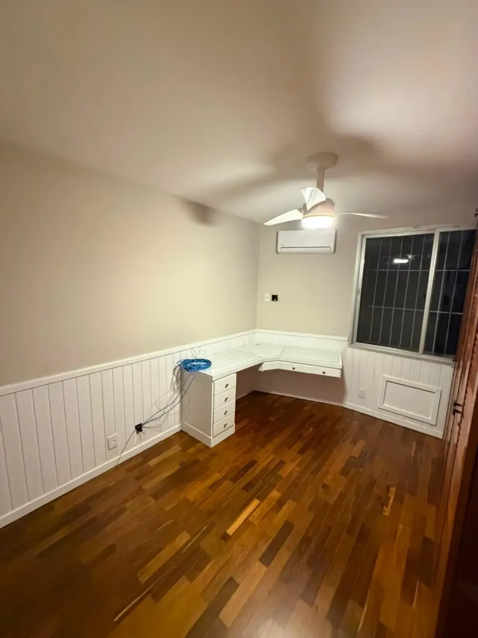 Unfurnished apartment with 3 bedrooms and a balcony — photo 6