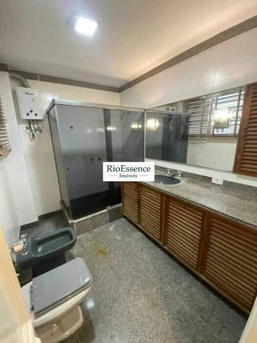3-bedroom apartment with 1 en-suite bath, 198 m² on 4th floor — photo 20