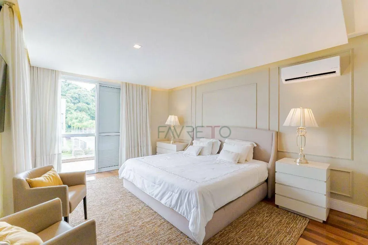 Casa de 3 dormitorios con jacuzzi en Curitiba — photo 10