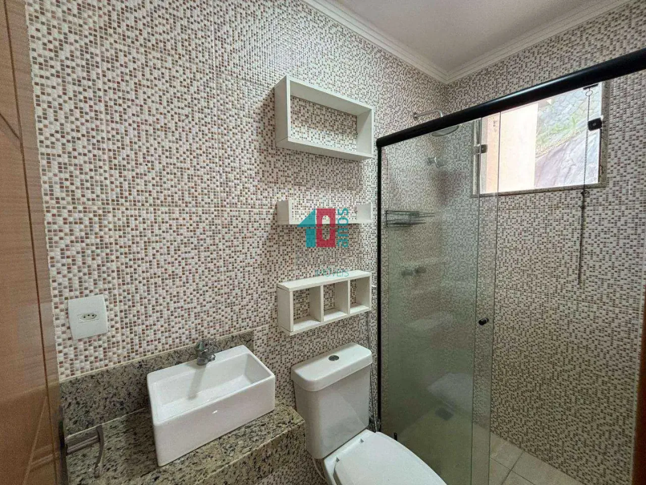 Casa com 3 dormitórios e 5 banheiros, 2 vagas — photo 6