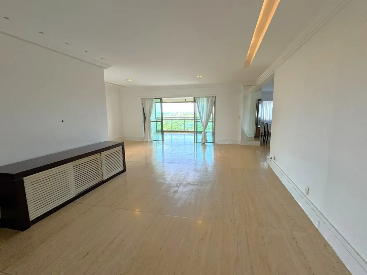 4-bedroom apartment in a building with a sauna — photo 6
