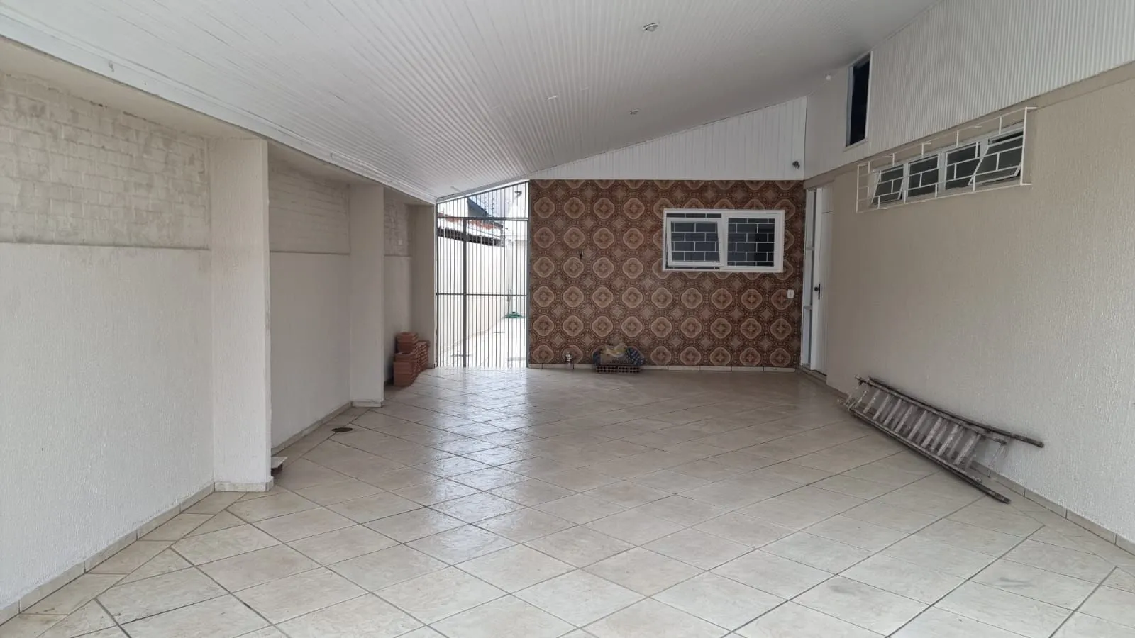 Casa de 4 dormitorios, 2 con baño propio, 220 m², Curitiba — photo 15