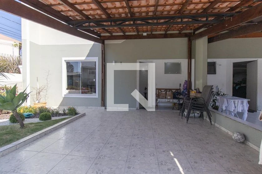 Furnished house with 3 bedrooms and 6 parking spaces — photo 11