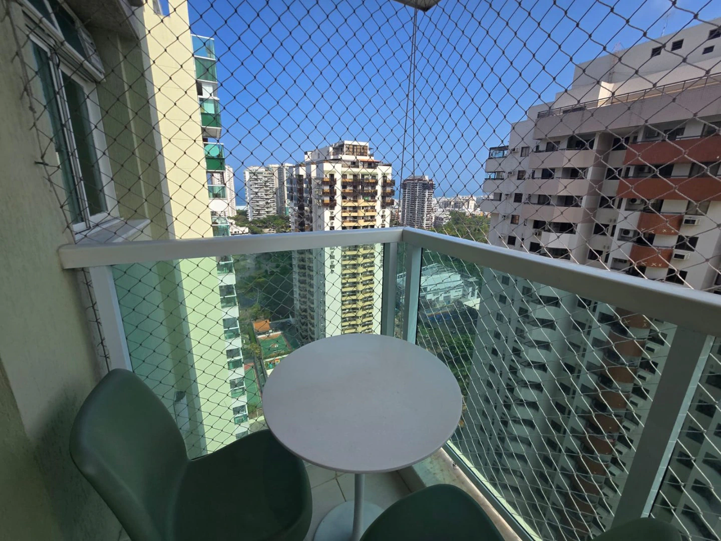 Мебльована квартира 65 м² з 2 спальнями і 1 паркомісцем — photo 21