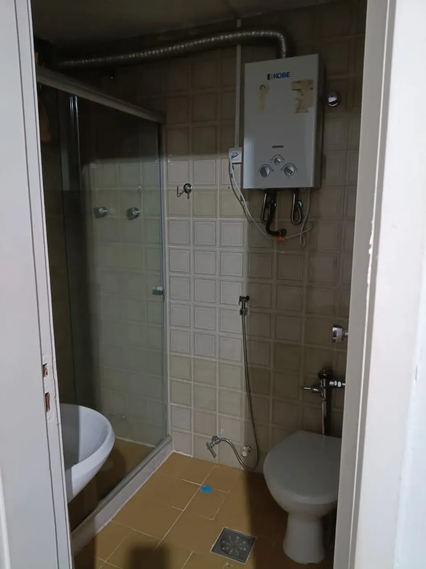 Деревянный пол или ламинат и 2 спальни: квартира 80 м² — photo 10
