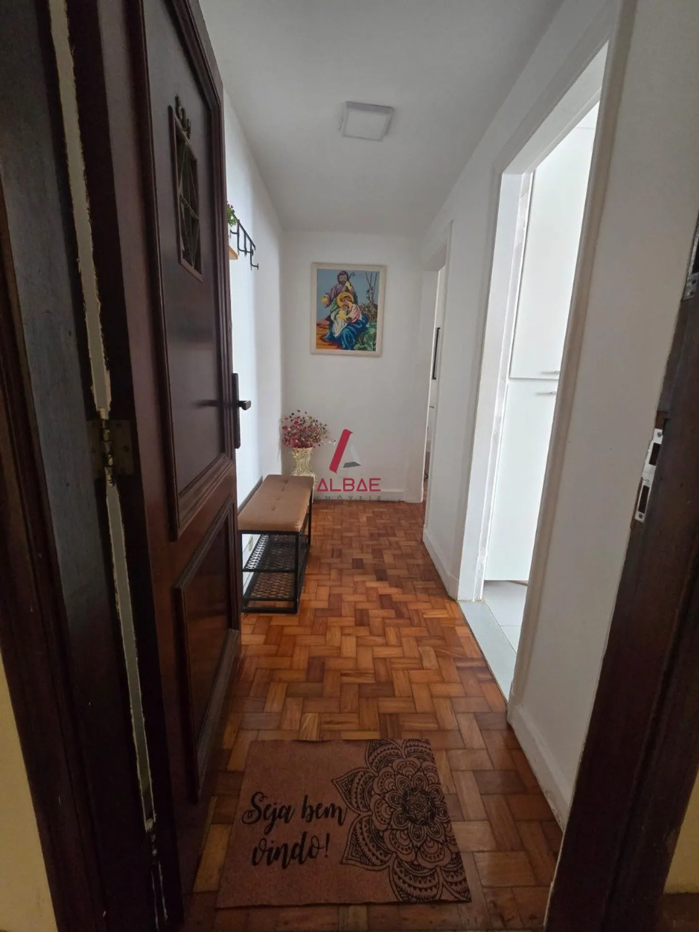 2-bedroom apartment with balcony and a full set of 3 baths — photo 2