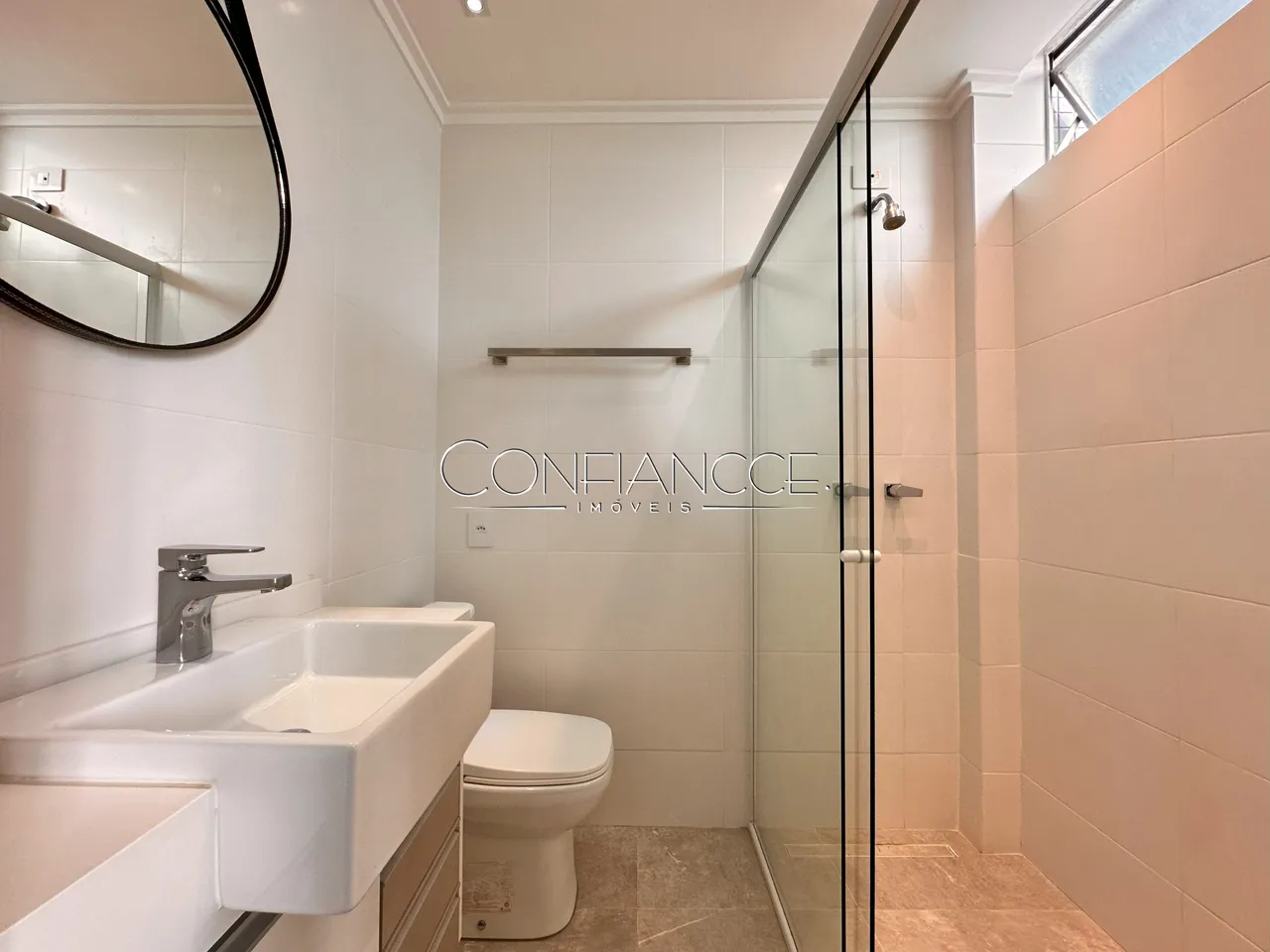 Apartamento en alquiler con 3 habitaciones y 137 m² — photo 13