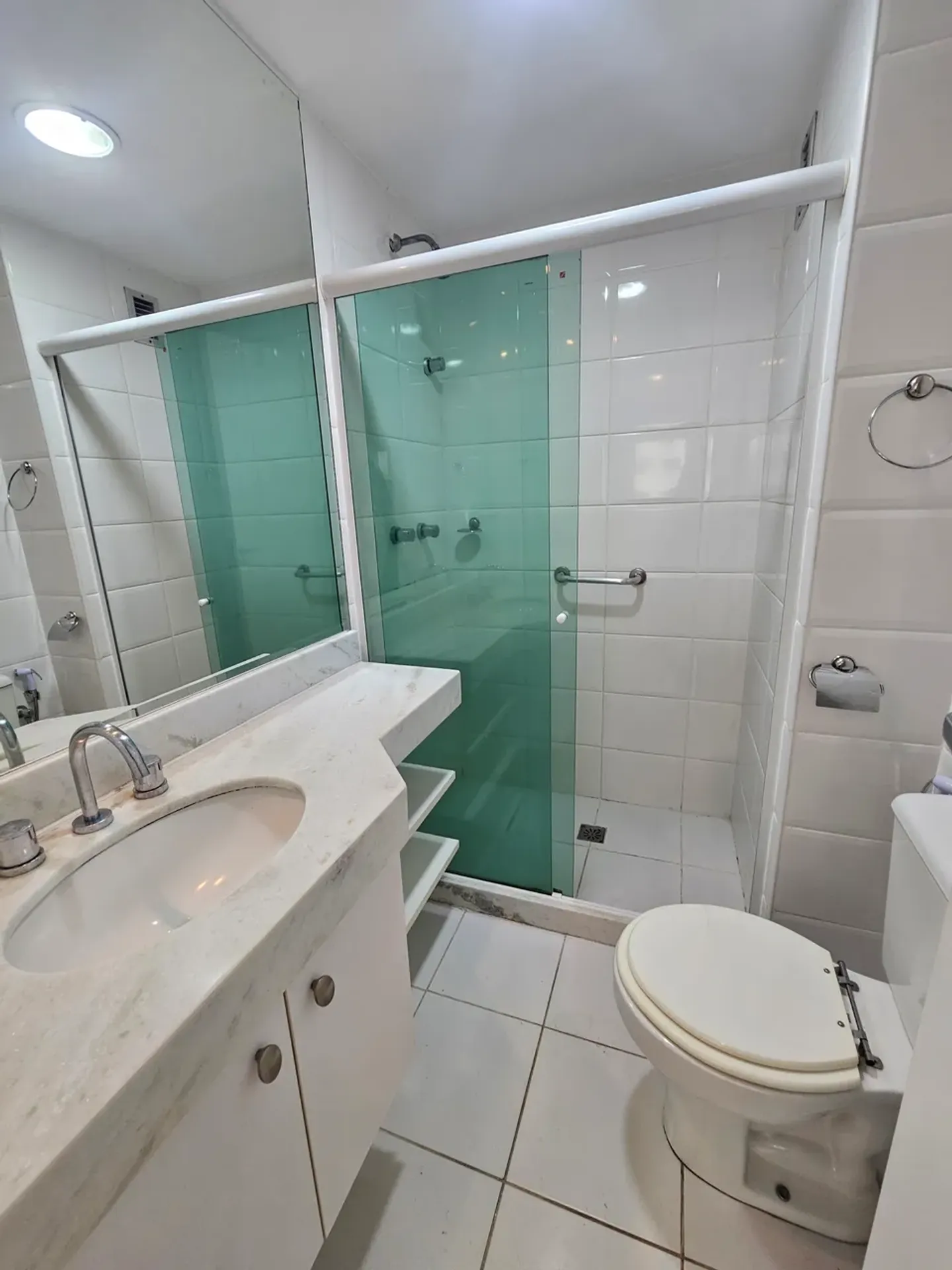 2-bedroom apartment in a building with a sauna — photo 14