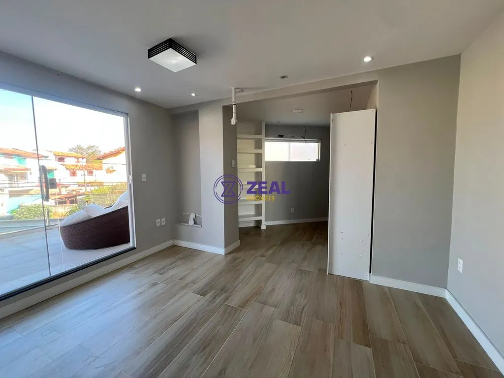Casa de 280 m² com janelas do piso ao teto e varanda gourmet — photo 13