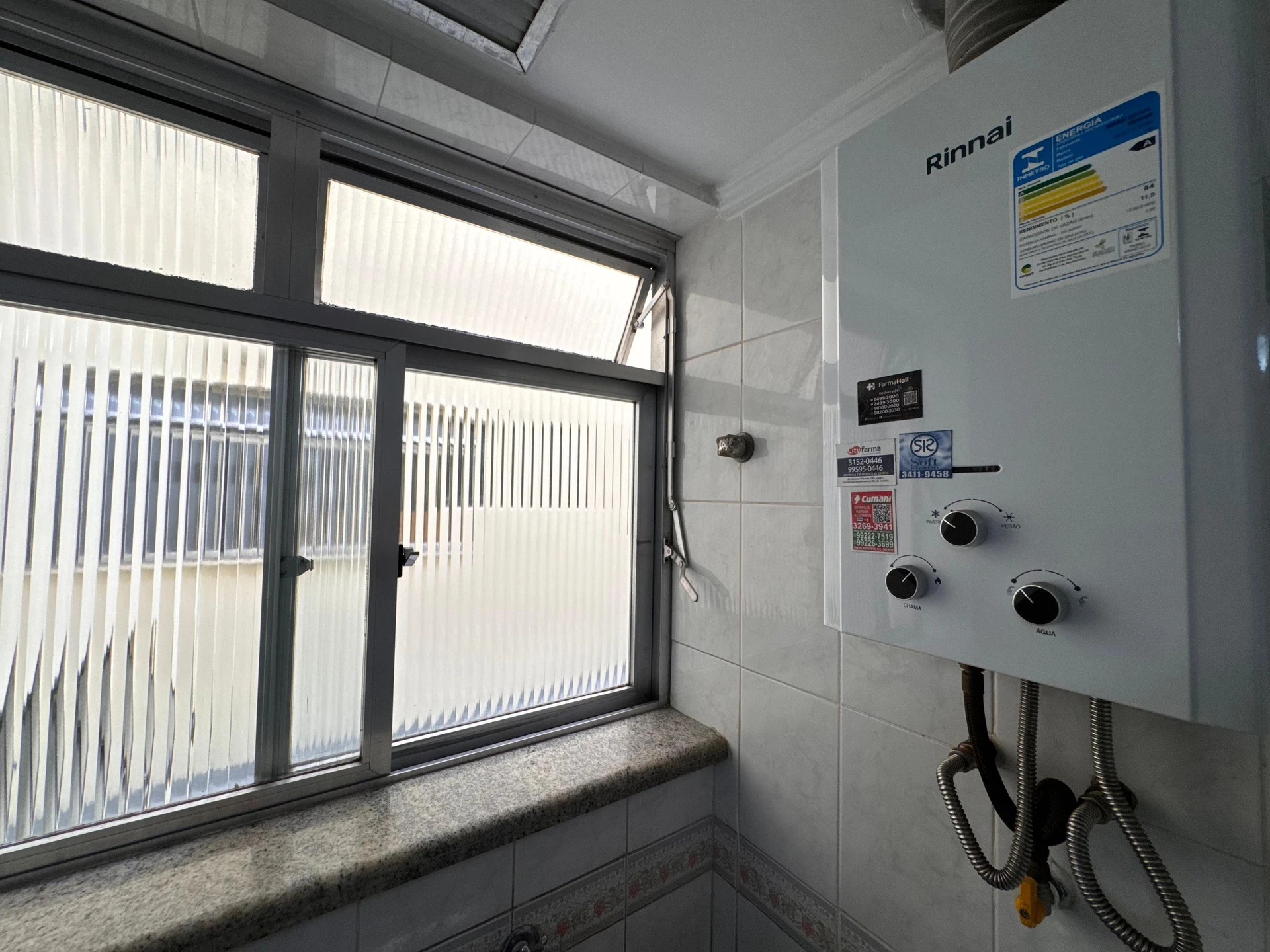 Орендна квартира з балконом: 2 кімнати та 1 спальня з ванною — photo 3