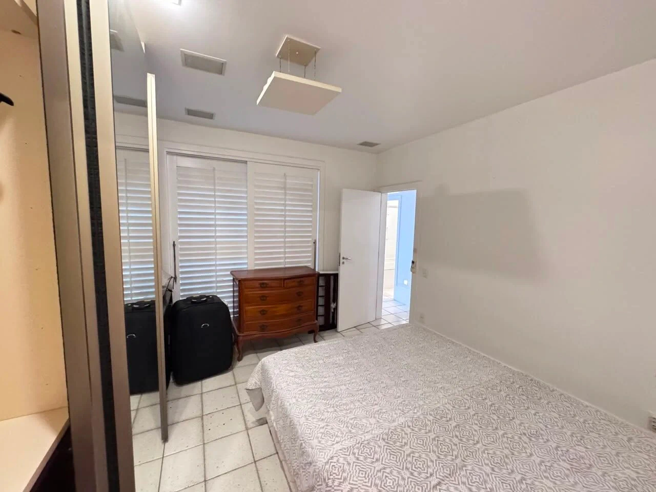 Apartamento amueblado de 4 dormitorios con 3 suites y 200 m² — photo 15