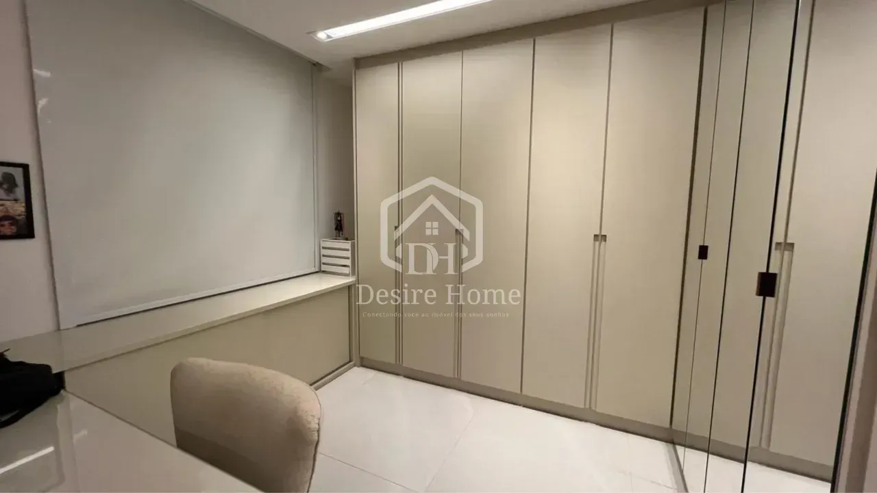 Furnished apartment with 4 bedrooms and open-plan kitchen — photo 3