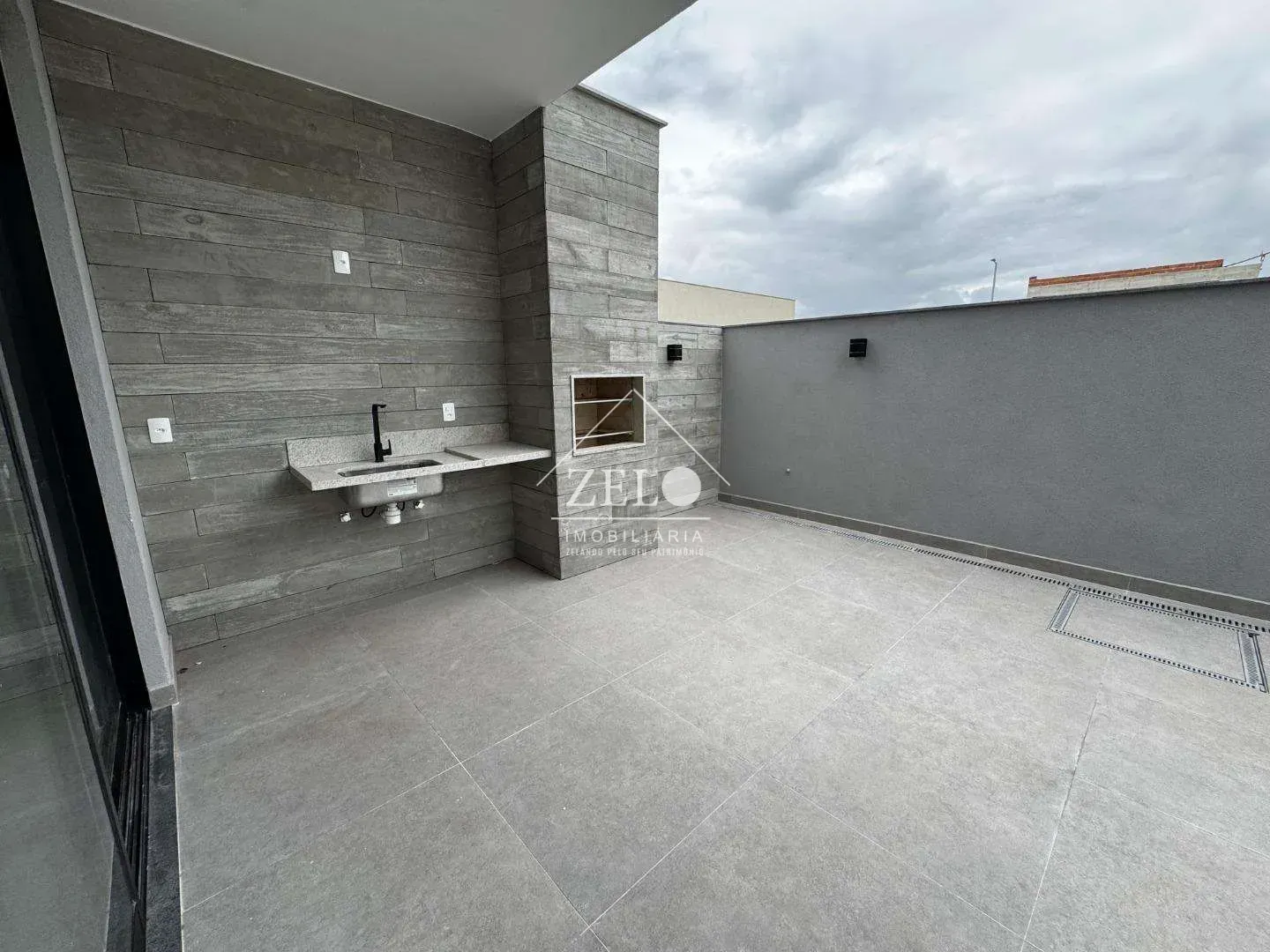 Casa com 4 quartos e 4 banheiros, cozinha integrada — photo 14