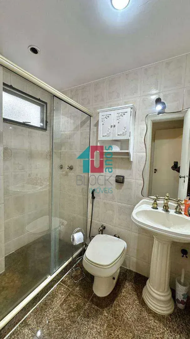 Furnished 3-bedroom apartment with balcony and 3 parking — photo 35