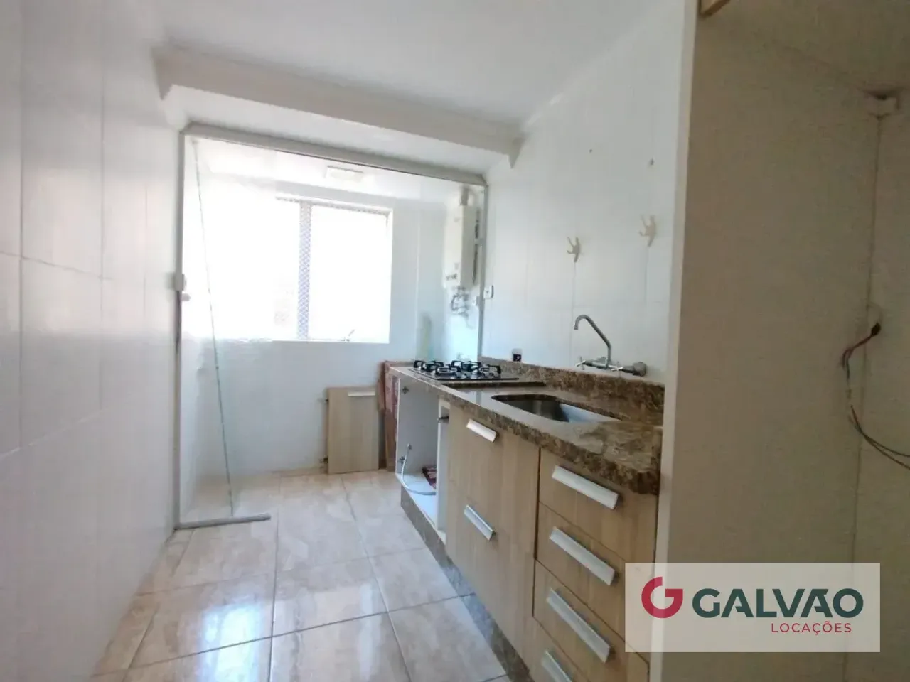 1-bedroom apartment with a closed-off gas kitchen — photo 2