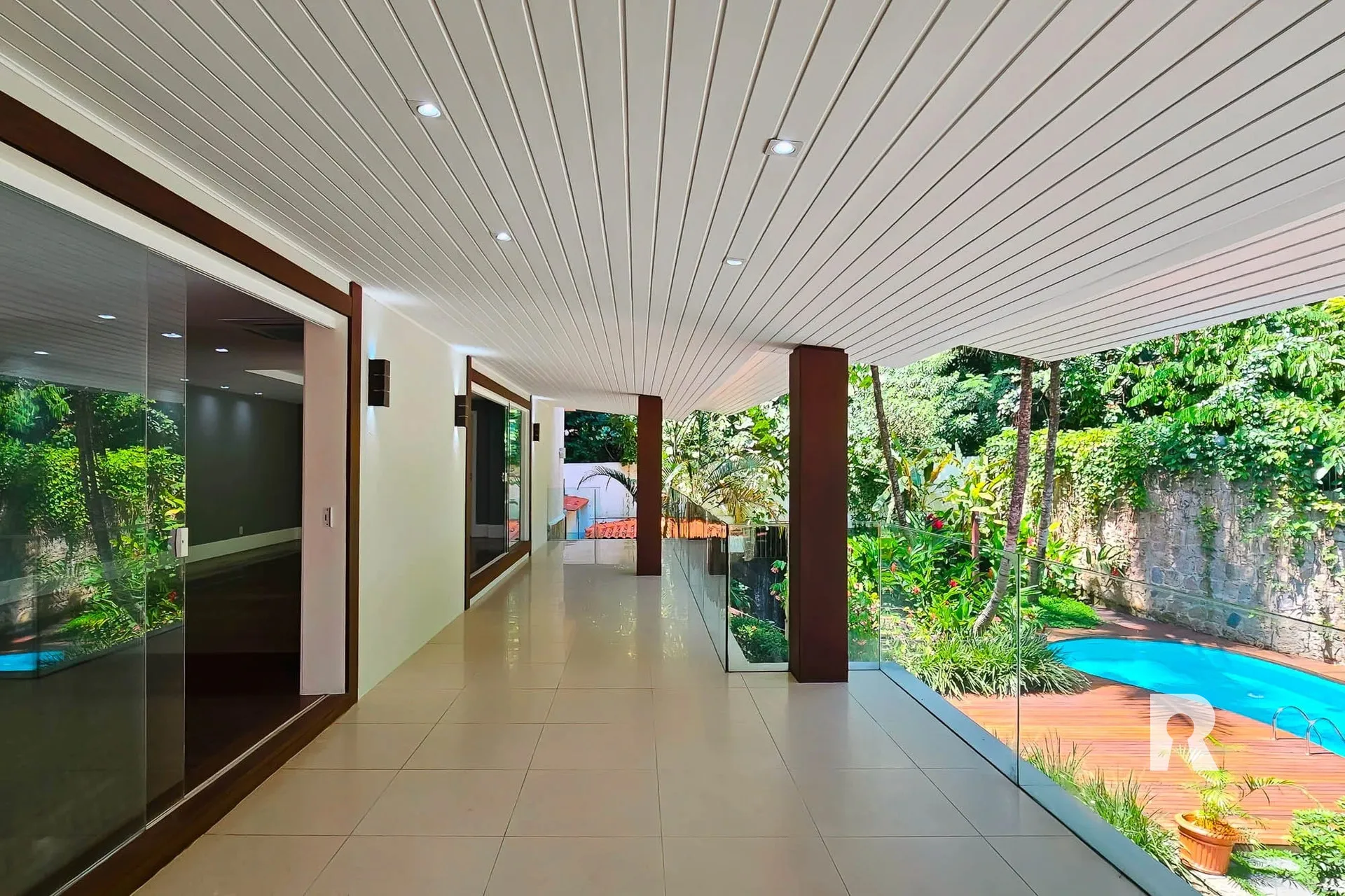 Casa com cozinha integrada e 5 quartos — photo 25