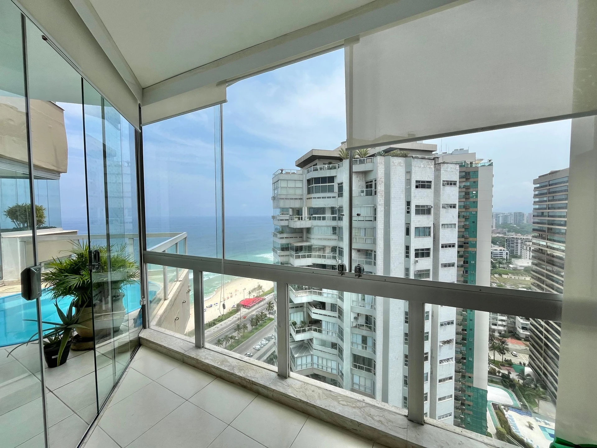 Furnished apartment, 450 m², with a water view — photo 35