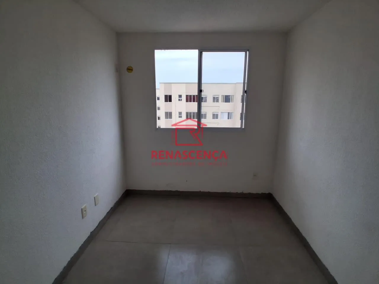 2-bedroom apartment in a building with a pool — photo 20