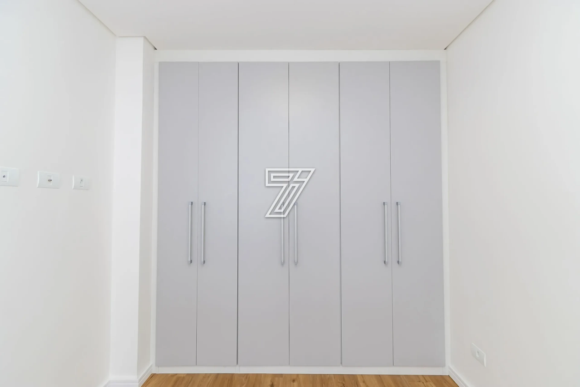 43 m² duplex loft with an open-plan kitchen — photo 17
