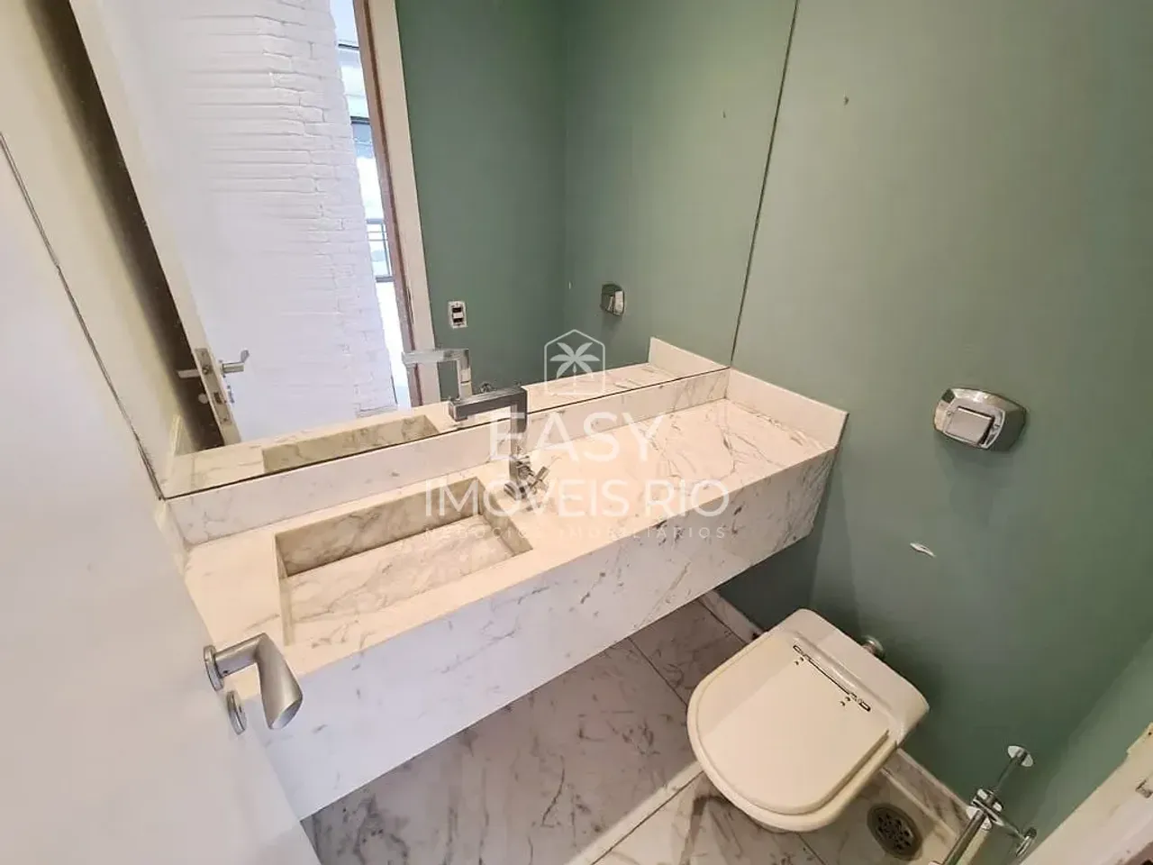 4-bedroom apartment with a separate gas kitchen — photo 13