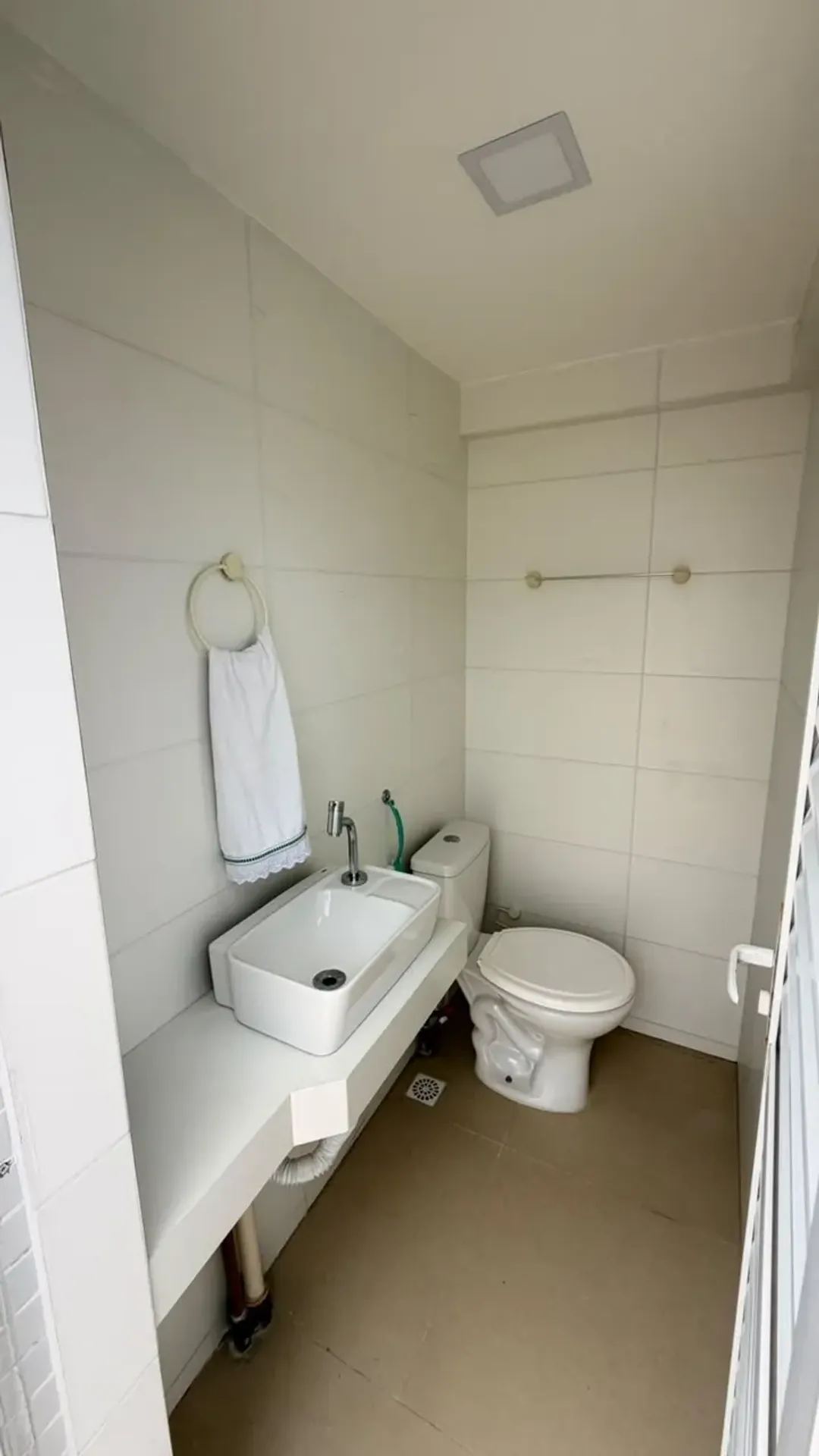 Apartment on the 5th floor with a water view — photo 8