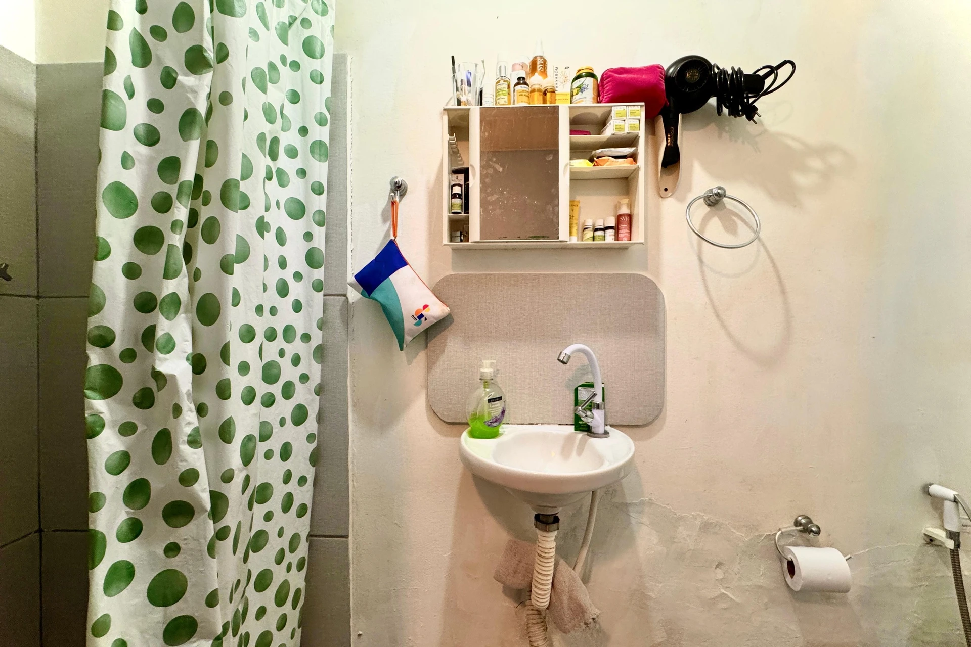 Furnished 1-bedroom apartment with a gas stove — photo 13
