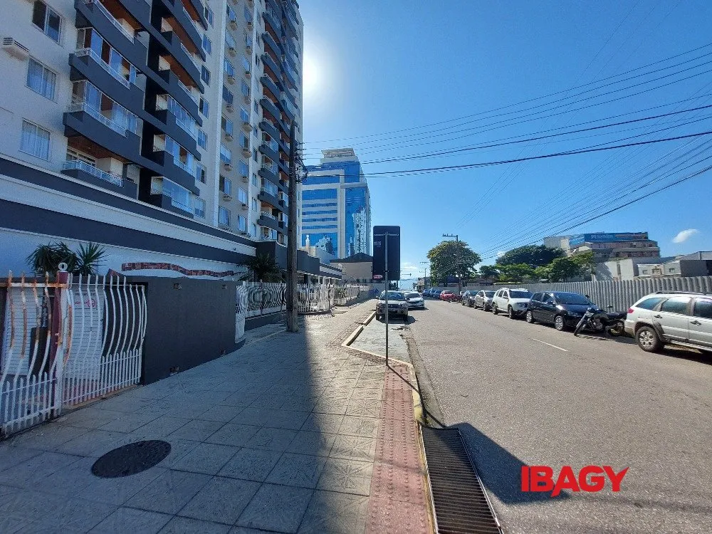 Квартира с 3 спальнями и собственной ванной 108 м² — photo 6