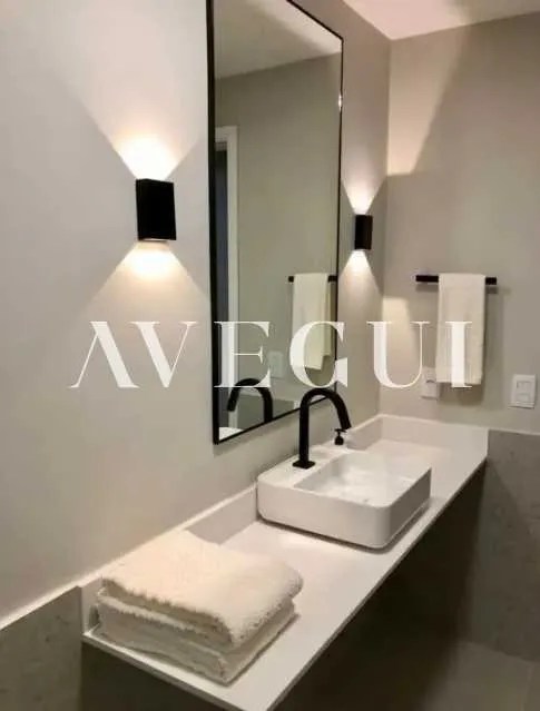 Furnished 3-bedroom apartment with 2 bathrooms — photo 12