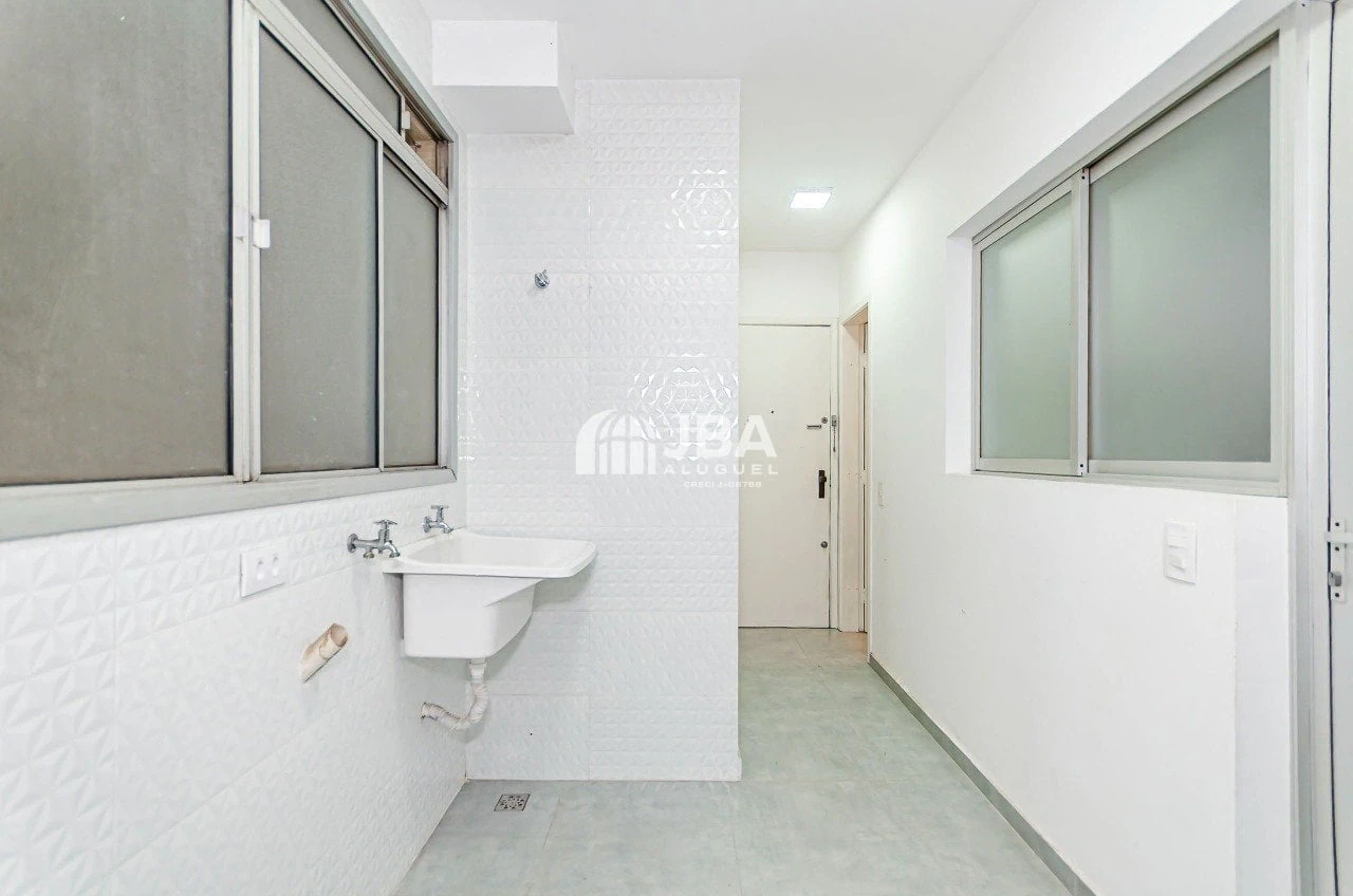 Apartamento de 3 habitaciones con 172 m² y cocina aparte — photo 10