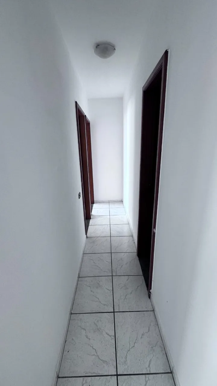 2-bedroom apartment in a building with a gym — photo 16