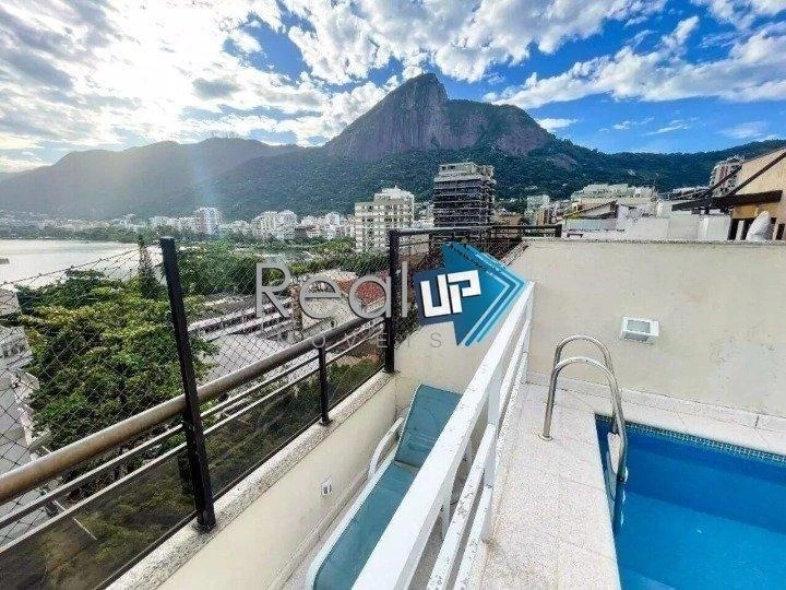 Furnished penthouse with 162 m² and 4 bedrooms