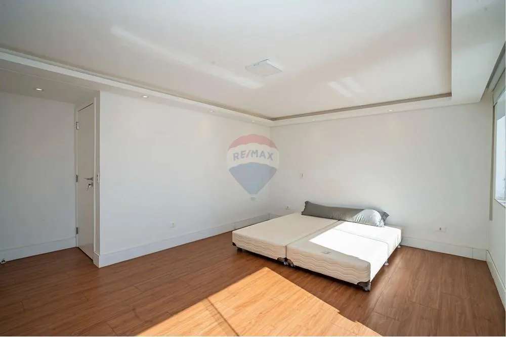 Furnished house with 3 bedrooms and 5 bathrooms, 5 parking — photo 25