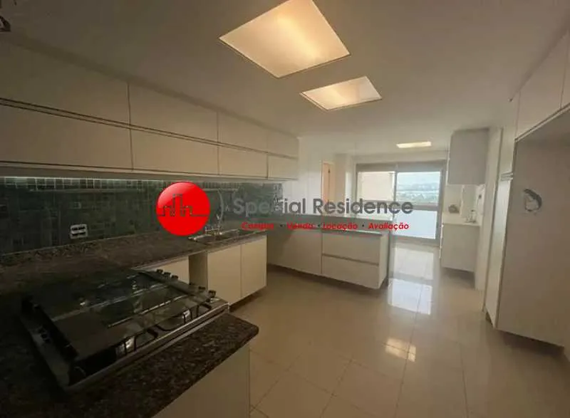 Apartment with 4 bedrooms, 5 bathrooms and 3 parking spots — photo 2