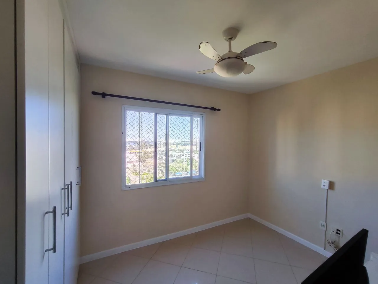 Furnished apartment with 3 bedrooms and 3 bathrooms — photo 13