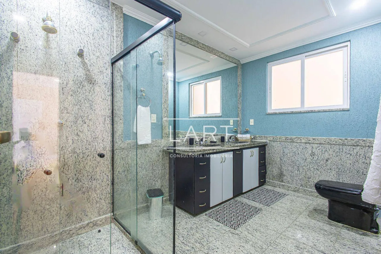 5-bedroom house with city and mountain views, 1250 m² — photo 20