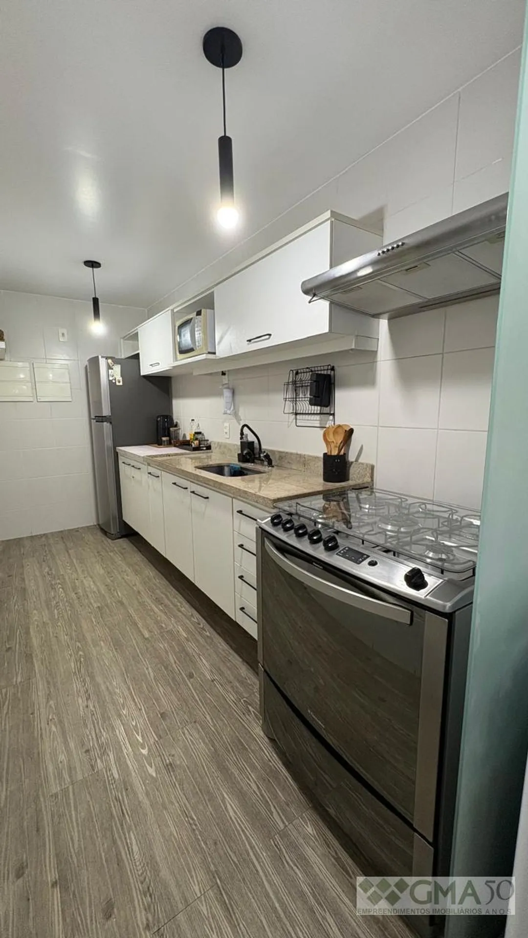 Apartamento com 2 quartos, 2 banheiros e varanda — photo 23