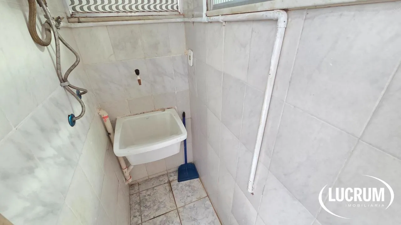 3-bedroom apartment with a washing machine — photo 18
