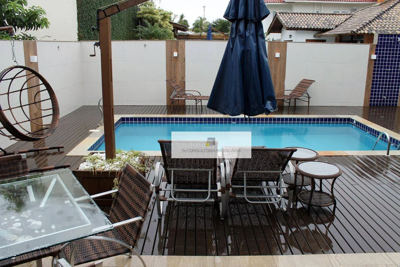 Furnished house with 4 en-suite bedrooms and private garden — photo 79