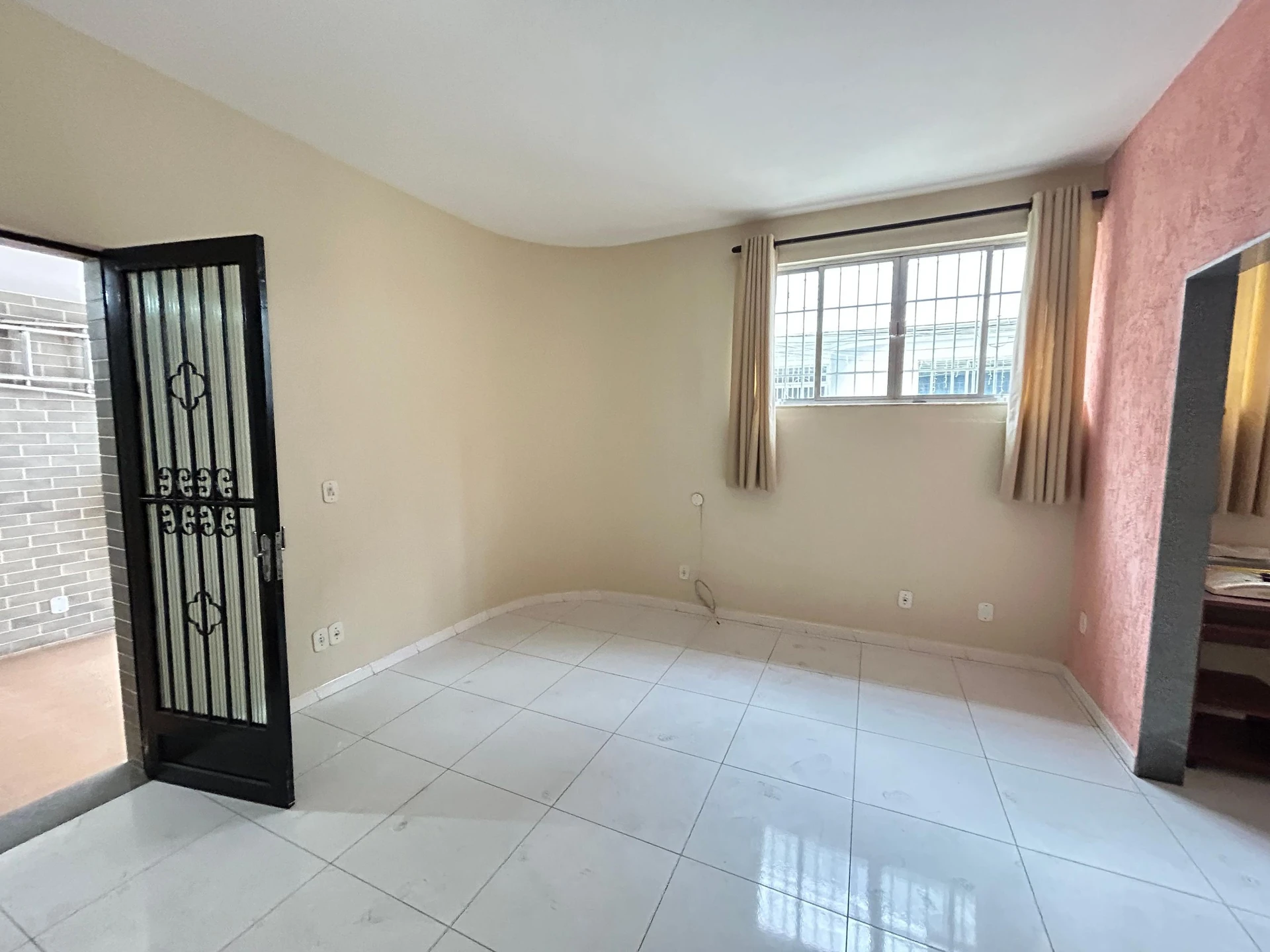 Home office in a 3-bedroom house, 150 m² — photo 14