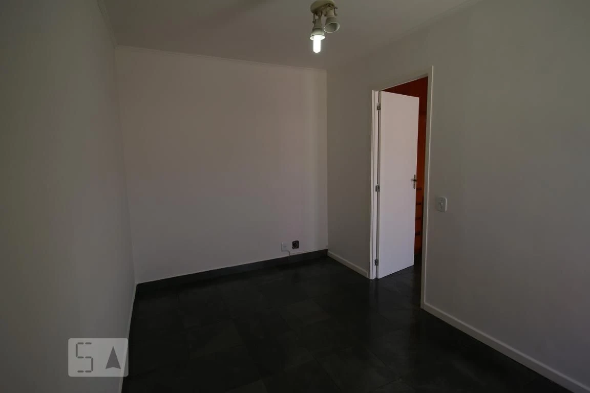 Apartamento sin muebles con 3 dormitorios y 2 baños — photo 25