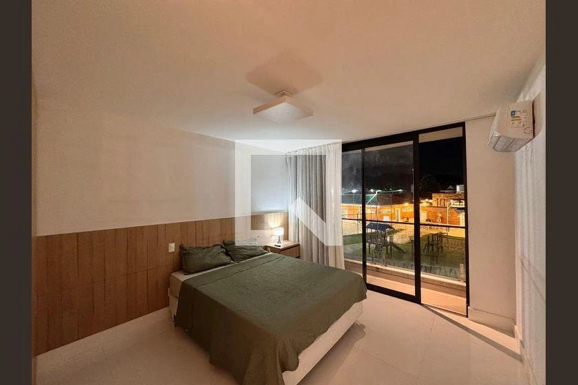 Rental house with 4 suites and 450 m² — photo 11