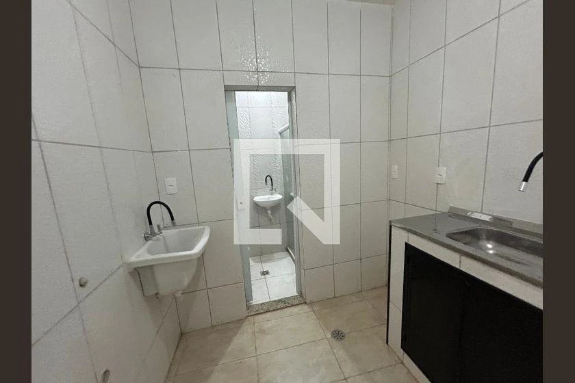 One-bedroom house with a washing machine — photo 12