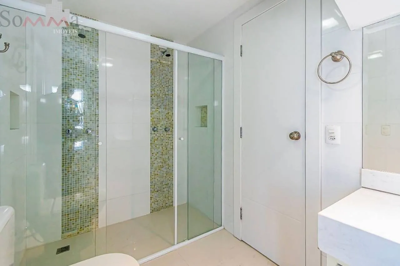 Furnished house, 323 m², with a bathtub — photo 59