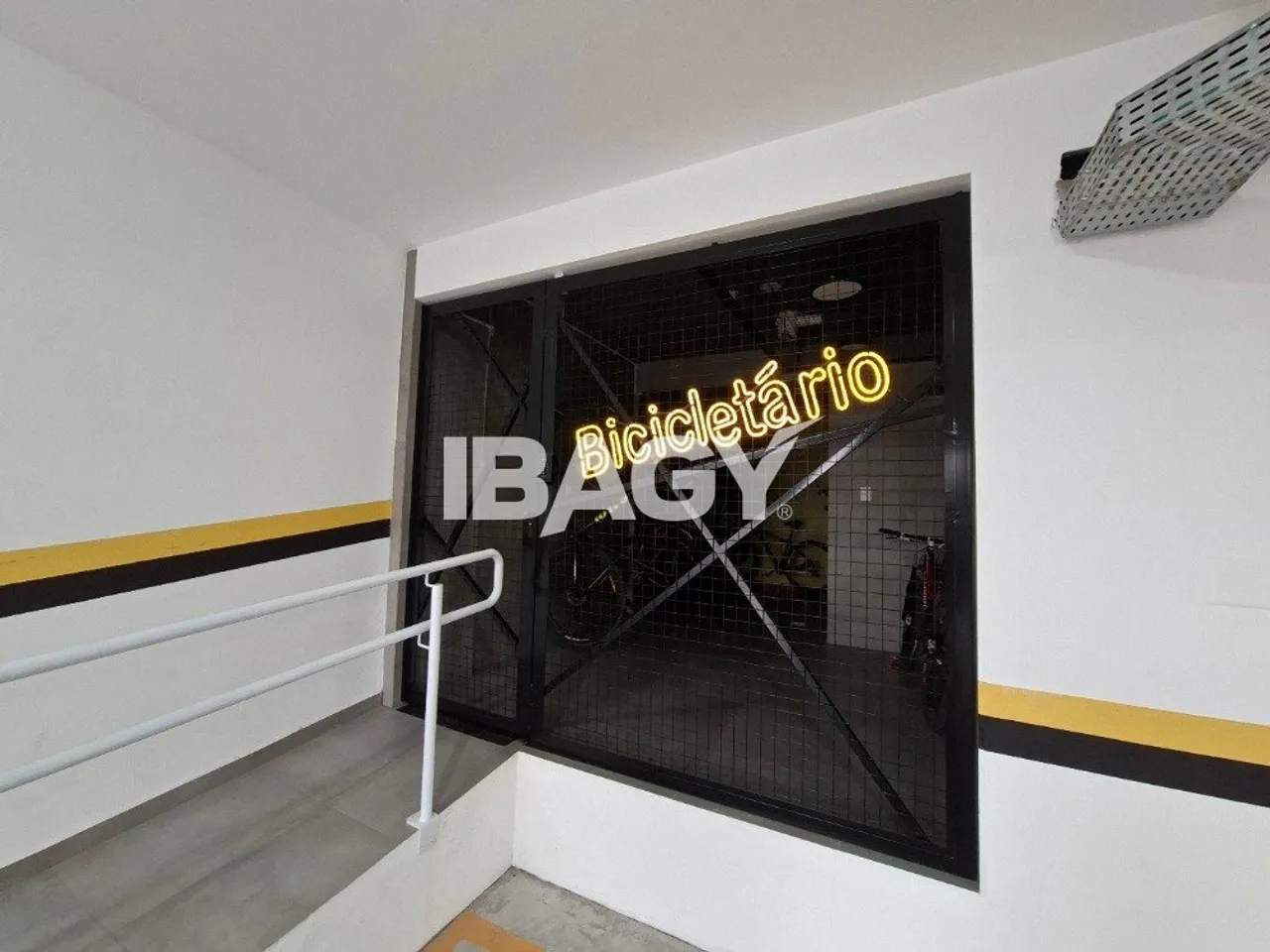One-bedroom, 22 m² apartment in Florianópolis — photo 12